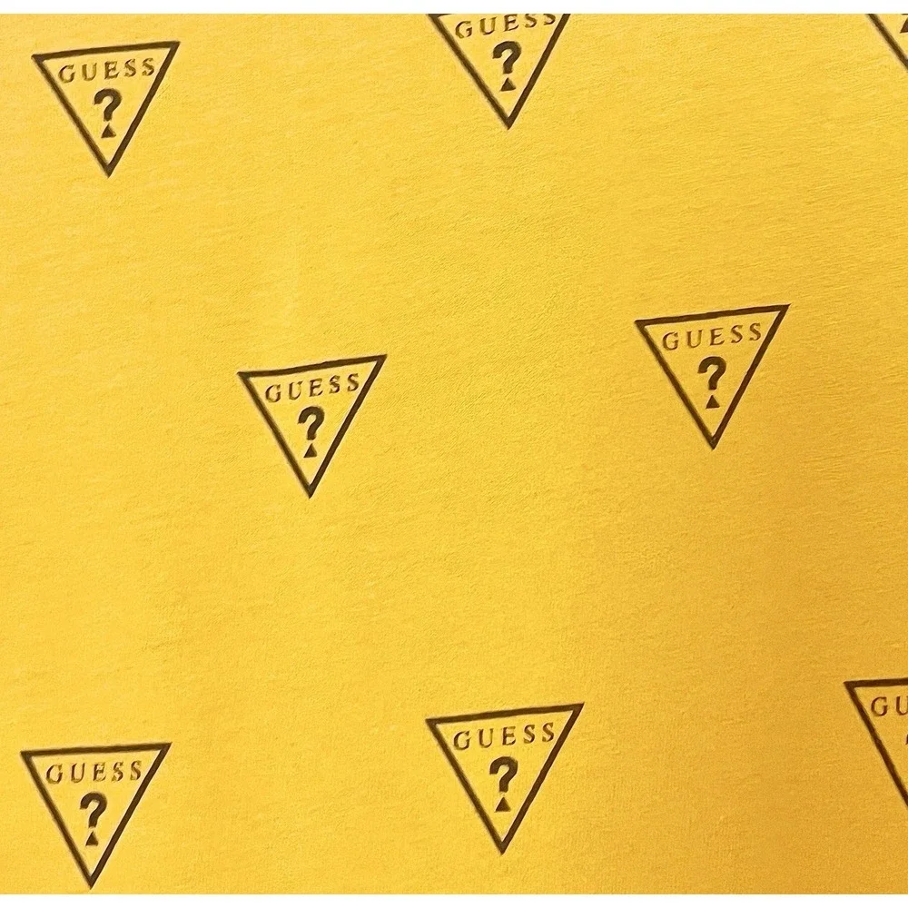 Guess Logo T-Shirt Men's Small Yellow Blue AOP‎ 90s Mallsoft Preppy - Picture 2 of 4